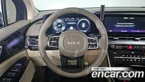 Kia Carnival Бензин 9-Seater HI-Limousine 2023 года из Южной Кореи