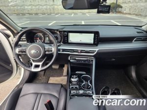 Kia K5 2.0 2021 года из Южной Кореи