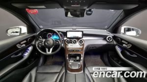 Mercedes-Benz GLC-Class GLC300 4MATIC 2020 года из Южной Кореи