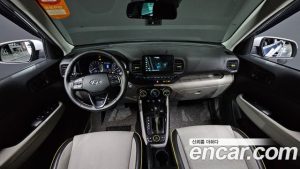 Hyundai Venue 1.6 Flux 2020 года из Южной Кореи