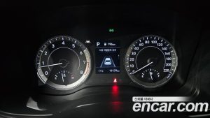 Hyundai Venue 1.6 Flux 2020 года из Южной Кореи