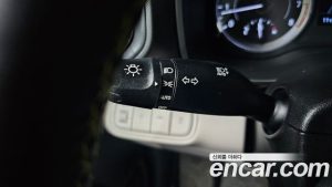 Hyundai Venue 1.6 Flux 2020 года из Южной Кореи