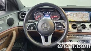 Mercedes-Benz E-Class E250 Avantgarde 2020 года из Южной Кореи