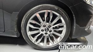 Kia K7 2.5 GDI Noblesse 2020 года из Южной Кореи