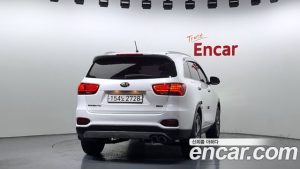 Kia Sorento Дизель 2.0 2WD 2020 года из Южной Кореи