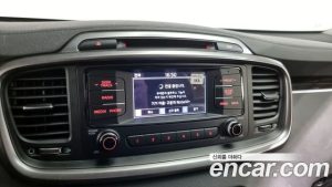 Kia Sorento Дизель 2.0 2WD 2020 года из Южной Кореи