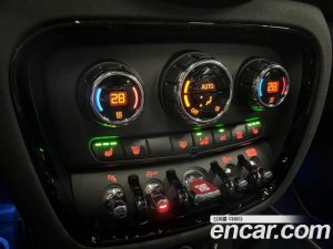 Mini Clubman JCW Untold Edition 2024 года из Южной Кореи