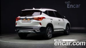 Kia Seltos Дизель 1.6 2WD 2022 года из Южной Кореи