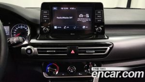 Kia Seltos Дизель 1.6 2WD 2022 года из Южной Кореи