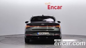Hyundai AVANTE Inspiration 2021 года из Южной Кореи