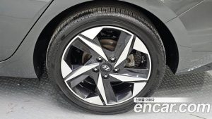Hyundai AVANTE Inspiration 2021 года из Южной Кореи
