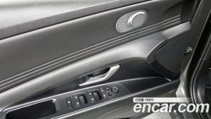 Hyundai AVANTE Inspiration 2021 года из Южной Кореи