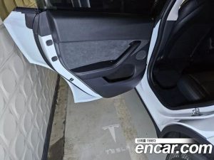 Tesla Model Y RWD 2023 года из Южной Кореи