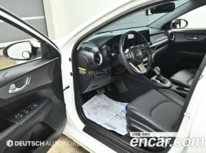 Kia K3 Standard 2021 года из Южной Кореи