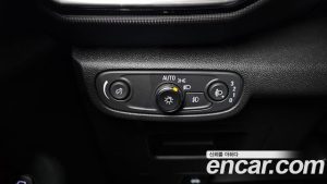 ChevroletGMDaewoo Trailblazer 1.3 Turbo 2WD 2022 года из Южной Кореи