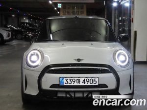 Mini Cooper Convertible CLASSIC COMFORT PACK 2024 года из Южной Кореи