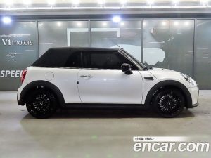 Mini Cooper Convertible CLASSIC COMFORT PACK 2024 года из Южной Кореи