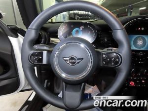 Mini Cooper Convertible CLASSIC COMFORT PACK 2024 года из Южной Кореи