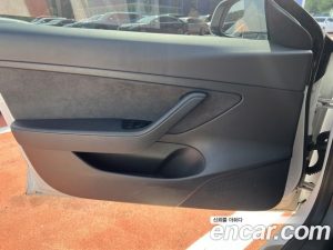 Tesla Model 3 Standard RANGE Plus 2020 года из Южной Кореи