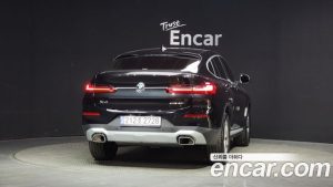 BMW X4 xDrive20i xLine 2024 года из Южной Кореи