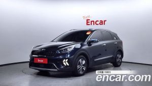 Kia Niro 1.6 HEV 2020 года из Южной Кореи