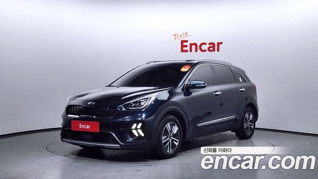 Kia Niro 1.6 HEV 2020 года из Кореи