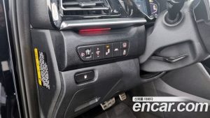 Kia Niro 1.6 HEV 2020 года из Южной Кореи