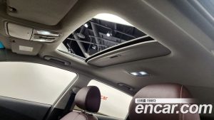 Kia Niro 1.6 HEV 2020 года из Южной Кореи