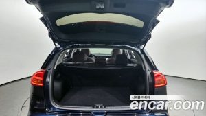 Kia Niro 1.6 HEV 2020 года из Южной Кореи