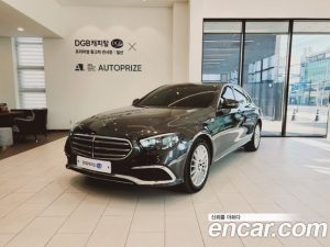 Mercedes-Benz E-Class E220d 4MATIC Exclusive 2021 года из Южной Кореи