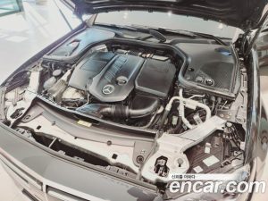 Mercedes-Benz E-Class E220d 4MATIC Exclusive 2021 года из Южной Кореи
