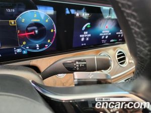 Mercedes-Benz E-Class E220d 4MATIC Exclusive 2021 года из Южной Кореи