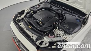 Mercedes-Benz E-Class E350 4MATIC AMG Line Edition 2021 года из Южной Кореи