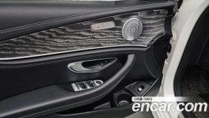 Mercedes-Benz E-Class E350 4MATIC AMG Line Edition 2021 года из Южной Кореи