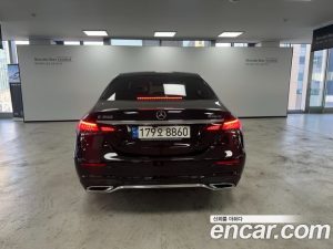 Mercedes-Benz E-Class E350 4MATIC AMG Line 2021 года из Южной Кореи