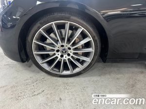Mercedes-Benz E-Class E350 4MATIC AMG Line 2021 года из Южной Кореи