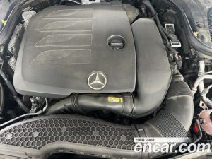 Mercedes-Benz E-Class E350 4MATIC AMG Line 2021 года из Южной Кореи