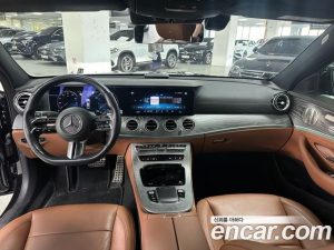 Mercedes-Benz E-Class E350 4MATIC AMG Line 2021 года из Южной Кореи