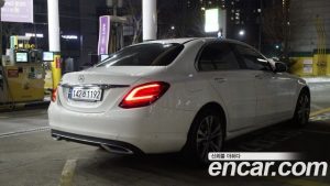 Mercedes-Benz C-Class C200 Avantgarde 2020 года из Южной Кореи