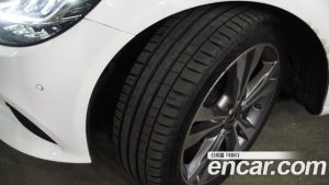 Mercedes-Benz C-Class C200 Avantgarde 2020 года из Южной Кореи