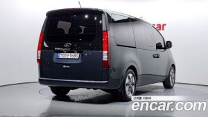 Hyundai Staria Tourer 11-Seater 2023 года из Южной Кореи