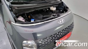 Hyundai Staria Tourer 11-Seater 2023 года из Южной Кореи