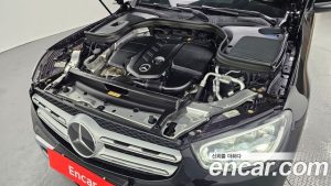 Mercedes-Benz GLC-Class GLC220 d 4MATIC 2021 года из Южной Кореи