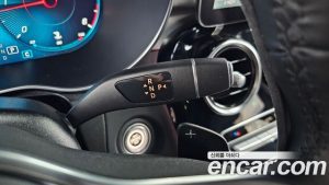Mercedes-Benz GLC-Class GLC220 d 4MATIC 2021 года из Южной Кореи