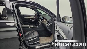 Mercedes-Benz GLC-Class GLC220 d 4MATIC 2021 года из Южной Кореи