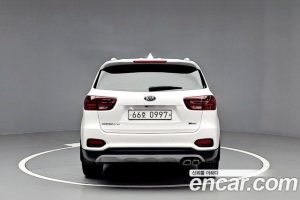 Kia Sorento Дизель 2.0 2WD 2020 года из Южной Кореи