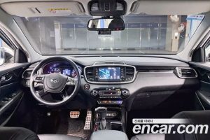 Kia Sorento Дизель 2.0 2WD 2020 года из Южной Кореи