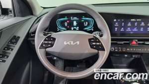 Kia Niro Prestige 2024 года из Южной Кореи