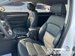Hyundai AVANTE 1.6 2020 года из Южной Кореи