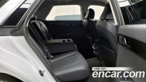 Hyundai Grandeur 2.5 Бензин 2WD 2023 года из Южной Кореи
